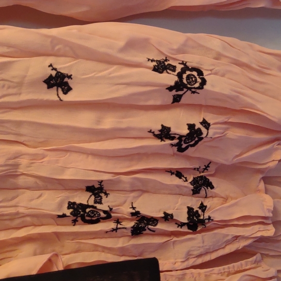 Dressy Gauze Blouse - Picture 5 of 9